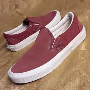 VANS Slip-On Burgundy Leather/Suede Men's 7.5 Women's 9.0 Sneakers
